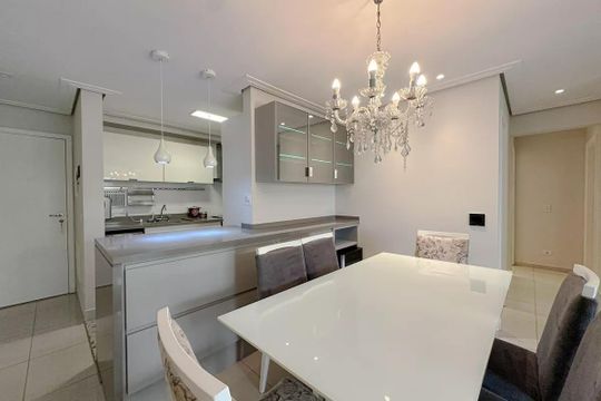 Apartamento com 2 quartos, varanda e quintal. Academia, piscina e churrasqueira no condomínio. Ideal para comprar. — foto 27