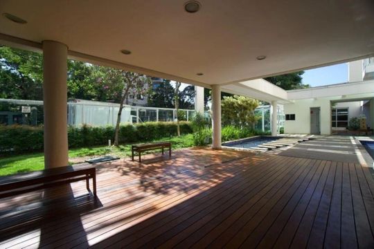 Apartamento em Pinheiros com piscina, 2 suítes e mobiliado. Ideal para comprar. — foto 48