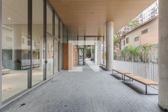 Apartamento à venda, com 193 m², 3 quartos e 3 vagas — Entrada