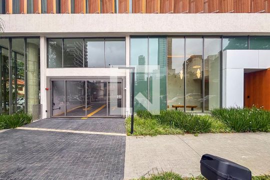 Apartamento à venda, com 193 m², 3 quartos e 3 vagas — fachada do predio