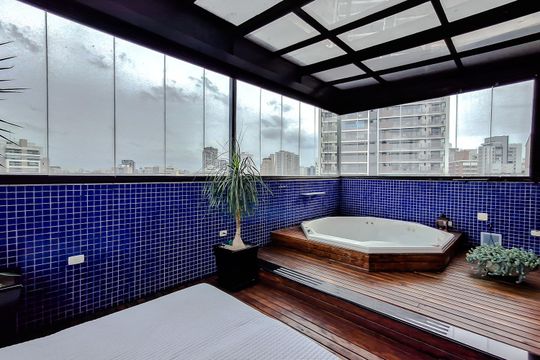 Apartamento com 3 quartos e academia no condomínio. Oportunidades de compra imperdíveis. — Área externa - Piso Superior