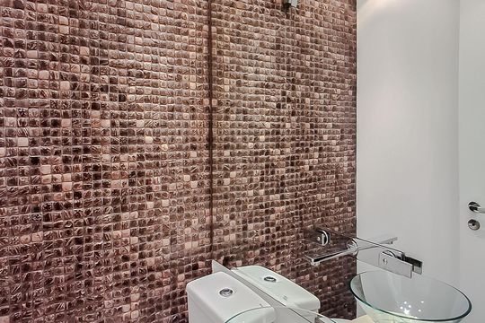 Apartamento com 3 quartos e academia no condomínio. Oportunidades de compra imperdíveis. — Lavabo