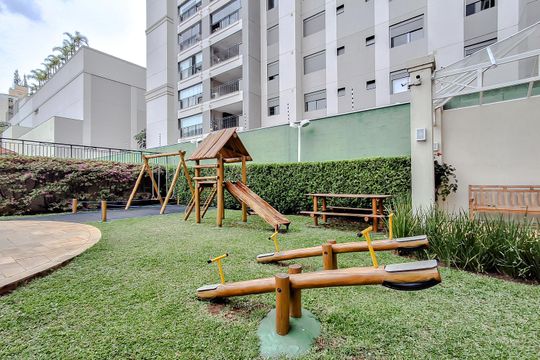 Apartamento com 3 quartos e academia no condomínio. Oportunidades de compra imperdíveis. — Área comum - Playground