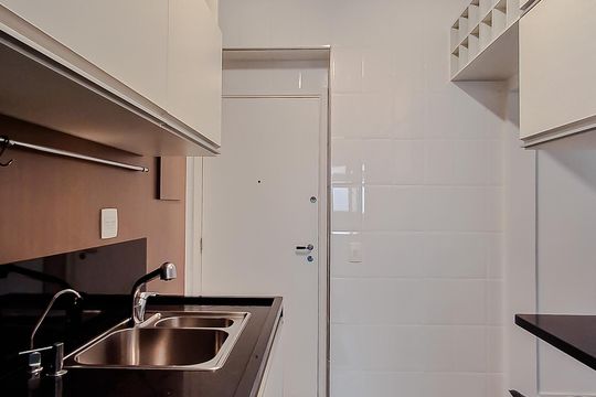 Apartamento com 3 quartos e academia no condomínio. Oportunidades de compra imperdíveis. — Cozinha