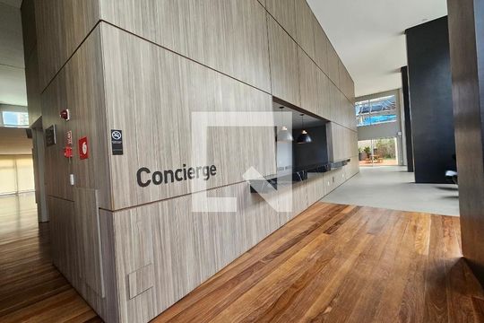 Venda de apartamento mobiliado, 2 quartos, varanda gourmet, piscina no condomínio. — Entrada