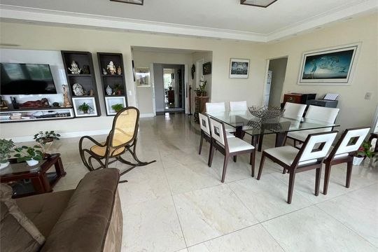Apartamento à venda, com 234 m², 4 quartos e 4 vagas — foto 23