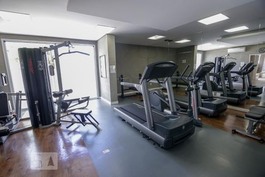 Apartamento à venda, com 234 m², 4 quartos e 4 vagas — Academia