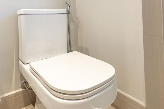 Comprar apartamento no Itaim Bibi: 3 quartos, piscina, churrasqueira e quintal. — Banheiro