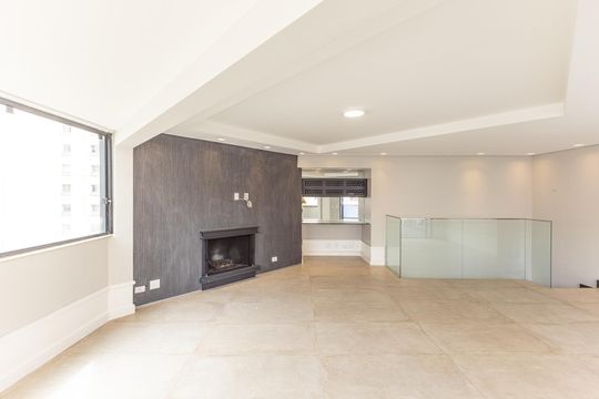 Comprar apartamento no Itaim Bibi: 3 quartos, piscina, churrasqueira e quintal. — Sala 2
