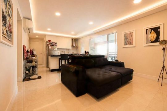 Compra apartamento em Campo Belo: 3 quartos, 1 suíte, closet, piscina, mobiliado. — foto 1