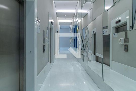 Apartamento à venda, com 155 m², 3 quartos e 2 vagas — Hall