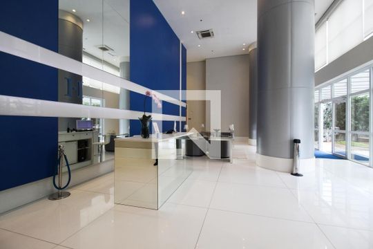 Apartamento à venda, com 155 m², 3 quartos e 2 vagas — Hall