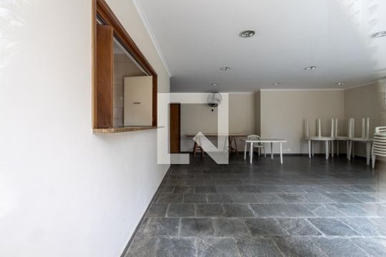 Venda de apartamento com 3 suítes, closet, piscina, churrasqueira, academia, mobiliado, aceita pets. — Salão de Festas