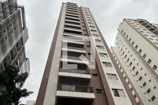 Venda de apartamento com 3 suítes, closet, piscina, churrasqueira, academia, mobiliado, aceita pets. — Fachada do Prédio