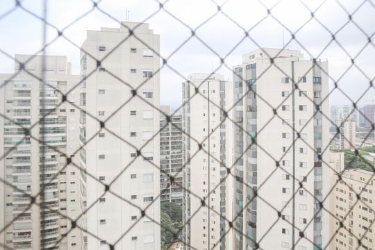 Comprar apartamento com 3 quartos, varanda e closet. — Vista da Suíte 1