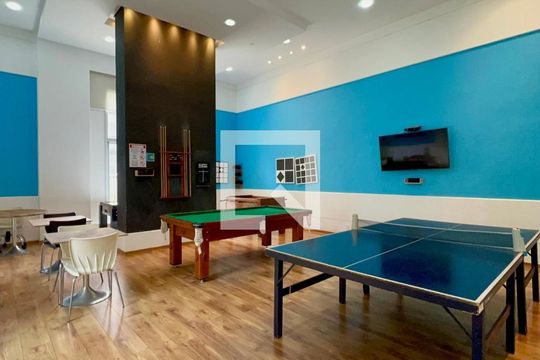 Comprar apartamento mobiliado na Vila Mariana com 3 quartos, varanda e piscina no condomínio. — Salão de jogos