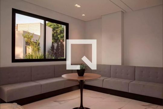 Apartamento à venda, com 178 m², 3 quartos e 2 vagas — Hall social