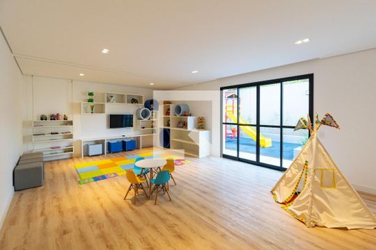 Apartamento à venda, com 178 m², 3 quartos e 2 vagas — Brinquedoteca