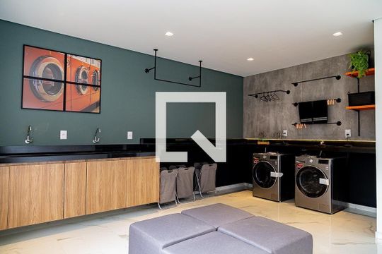 Apartamento à venda, com 178 m², 3 quartos e 2 vagas — Área comum