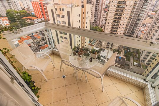 Venda de apartamento com varanda, 3 quartos e academia no condomínio. — foto 5