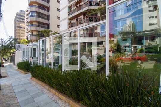Apartamento à venda, com 170 m², 4 quartos e 2 vagas — Fachada