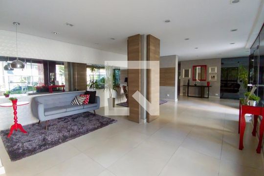 Apartamento à venda, com 170 m², 4 quartos e 2 vagas — Hall social