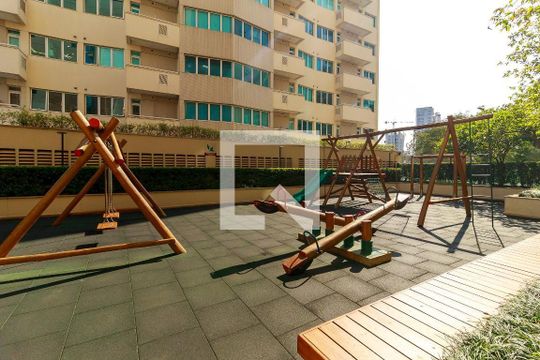 Apartamento à venda, com 183 m², 4 quartos e 4 vagas — Playground