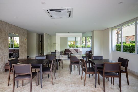 Apartamento à venda, com 183 m², 4 quartos e 4 vagas — Salão de Festas