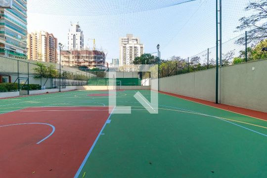 Apartamento à venda, com 183 m², 4 quartos e 4 vagas — Quadra Esportiva