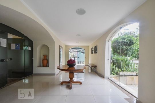 Apartamento à venda, com 191 m², 2 quartos e 3 vagas — Hall