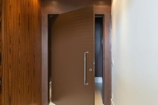 Apartamento à venda, com 200 m², 3 quartos e 3 vagas — Hall Entrada