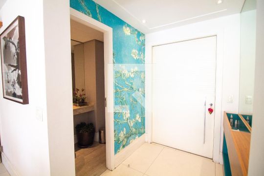 Apartamento à venda, com 200 m², 3 quartos e 3 vagas — Hall de Entrada