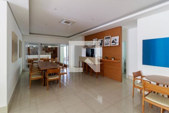Apartamento à venda, com 263 m², 3 quartos e 4 vagas — Salão de Festas