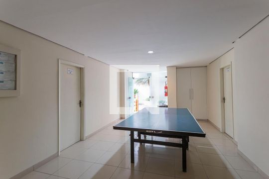 Venda de apartamento mobiliado na Vila Olímpia com 3 quartos e churrasqueira. — Salão de jogos