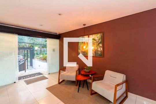 Venda de apartamento mobiliado na Vila Olímpia com 3 quartos e churrasqueira. — Hall