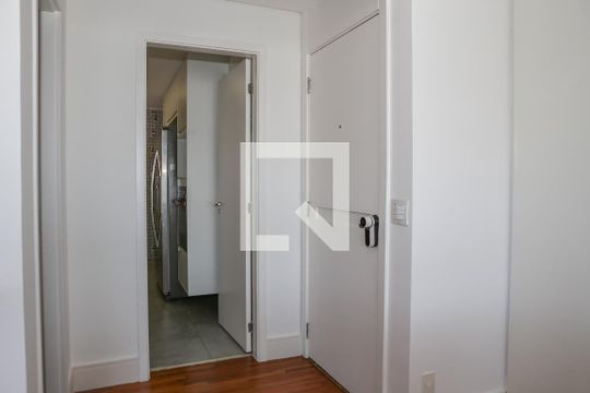 Apartamento à venda, com 110 m², 3 quartos e 2 vagas — Entrada