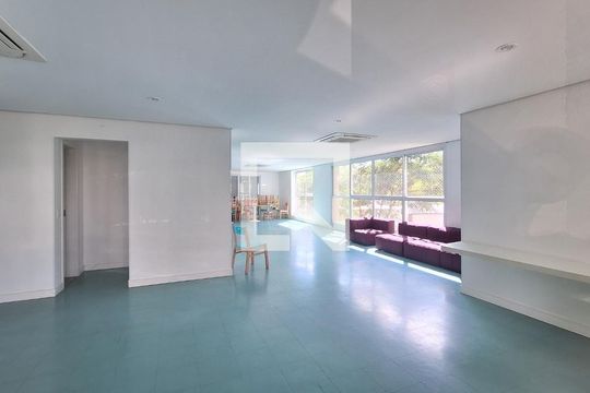 Apartamento à venda, com 110 m², 3 quartos e 2 vagas — Salão de festas