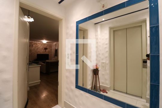 Apartamento à venda, com 110 m², 3 quartos e 2 vagas — Hall social