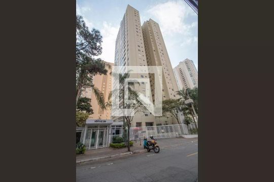 Comprar apartamento mobiliado com 2 quartos, varanda gourmet e academia no condomínio. — Fachada