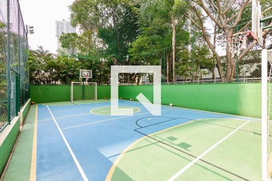 Comprar apartamento mobiliado com 2 quartos, varanda gourmet e academia no condomínio. — Quadra
