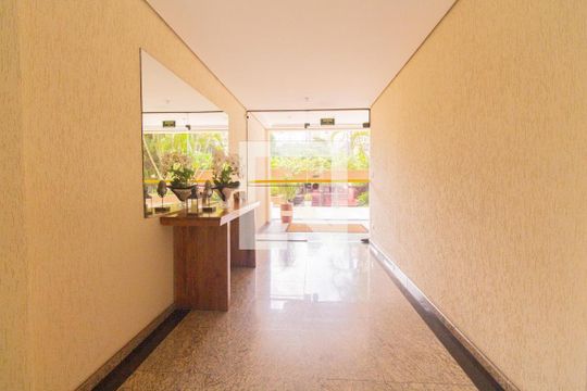 Apartamento à venda, com 173 m², 3 quartos e 3 vagas — Hall de entrada