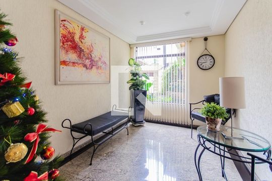 Apartamento à venda, com 173 m², 3 quartos e 3 vagas — Hall social