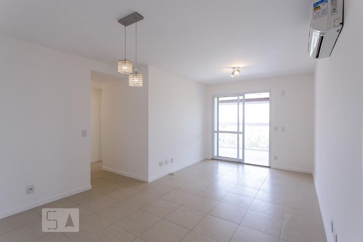 Alphaland, 3 quartos, 100 m²