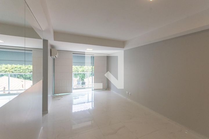 Rua Amoroso Costa, 345