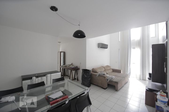 Up Life, 3 quartos, 100 m²