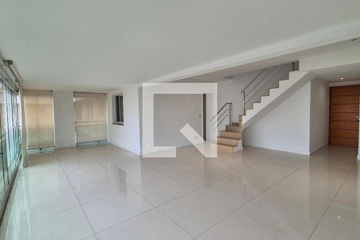 Blue Vision, 4 quartos, 300 m²