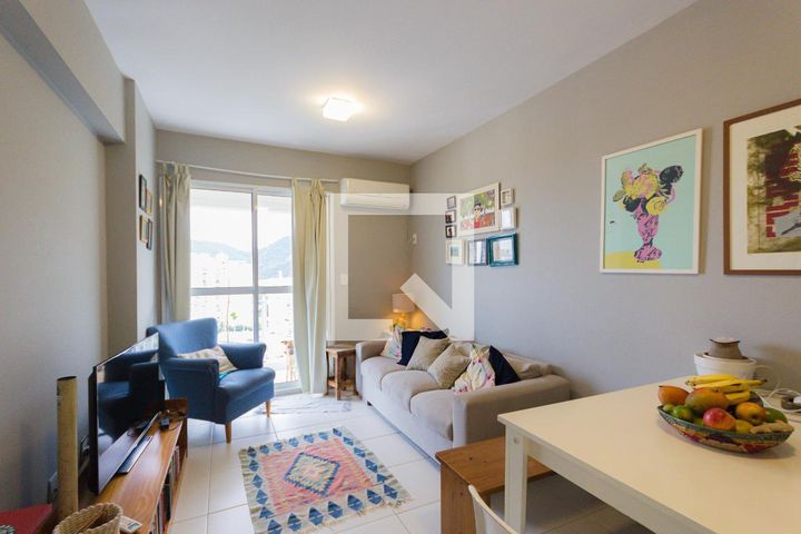 Global Park, 2 quartos, 75 m²