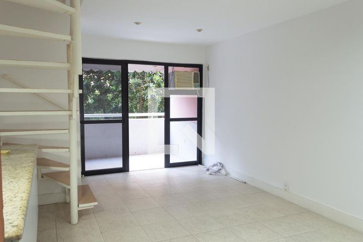Atlantys Duplex Service, 2 quartos, 63 m²