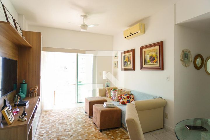 Blue Vision, 2 quartos, 80 m²