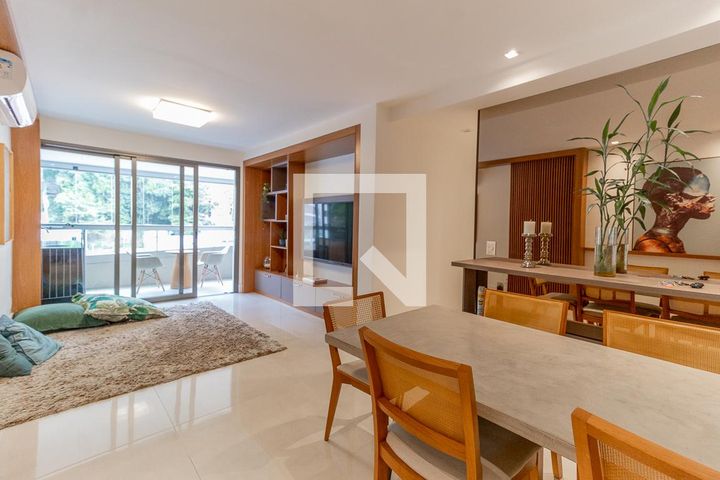 Rua Visconde Silva, 85